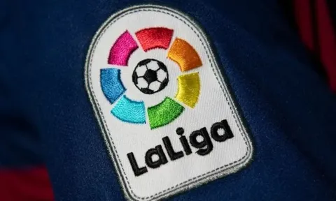 Barca 'rã đám' với Super League
