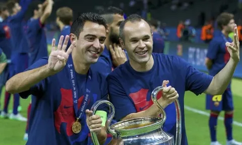Barca thay Koeman, Iniesta đề xuất người thay thế xứng đáng