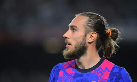 CHÍNH THỨC: Barca chia tay cái tên thứ 7