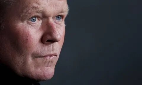 Barcelona sẵn sàng trảm Ronald Koeman