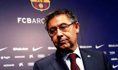 Bartomeu từ chức, sao Barca tuyên bố 1 lời