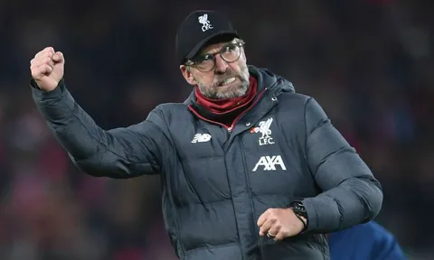 Bất bại như Arsenal, Liverpool làm được không?