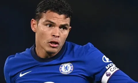 Bất phân thắng bại, Mourinho nói lời thật lòng về Thiago Silva và Chelsea