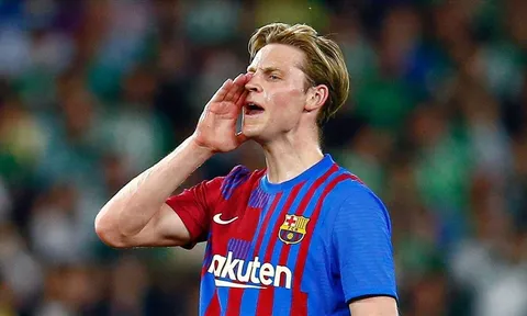 Bayern có câu trả lời cho De Jong