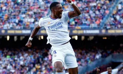 Bayern vẫn tiếc vì để Alaba ra đi miễn phí