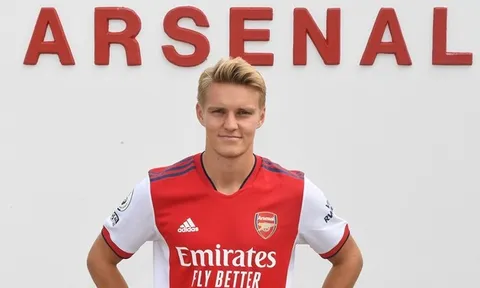 Bẻ lái tái xuất Arsenal, Odegaard phá vỡ im lặng
