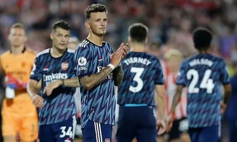 Ben White phòng ngự yếu, chỉ BLĐ Arsenal là không nhận ra