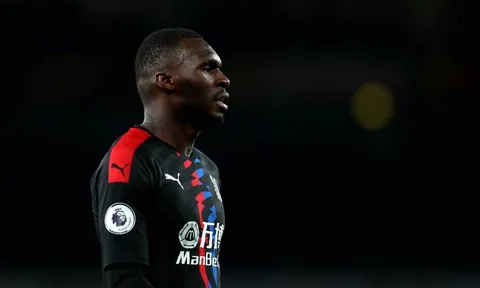 Hàng thải Liverpool lên tiếng, tiết lộ tương lai với "đại bàng Premier League"