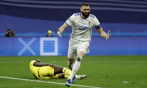 Benzema bám sát kỷ lục của Ronaldo ở knock out Champions League