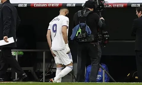 Benzema chạy đua với thời gian trước trận gặp PSG