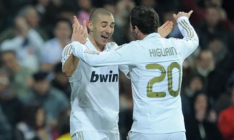 Benzema đoạt QBV, Higuain khóc nức nở chia tay sân cỏ