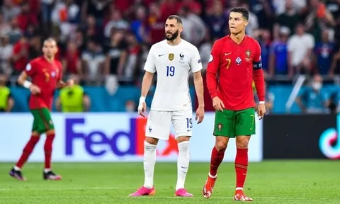 Benzema tiết lộ cuộc trò chuyện với Ronaldo