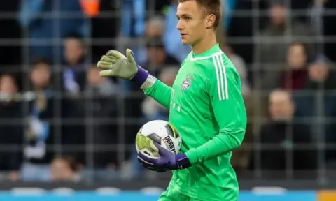 Bị 2 cái tên đàn áp, "người nhện" sinh năm 2000 bỏ ngỏ việc rời Bayern