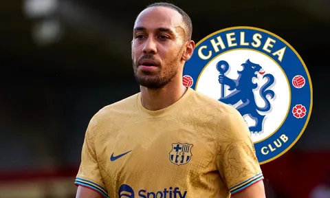Tuchel giục Boehly ký tiền đạo hoàn hảo