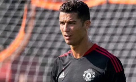 Bị hoài nghi về gánh nặng tuổi tác, Ronaldo nói thẳng 1 câu