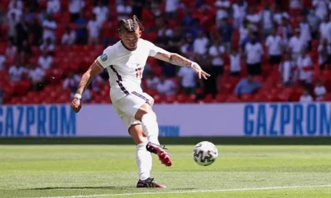 Bí mật nằm đằng sau màn trình diễn siêu hạng của Kalvin Phillips