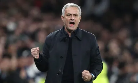 Bị Solsa hắt hủi, sao 35 triệu đếm ngày rời OTF theo chân Jose Mourinho?