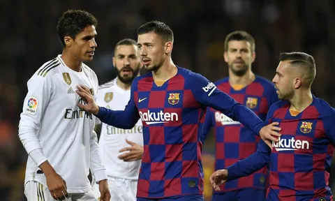 Bị tố "bỏ bóng đá người", sao Barca lên tiếng cay đắng