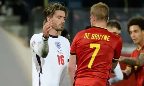 Biến Meunier thành gã hề, Jack Grealish khiến tất cả phải ngả mũ