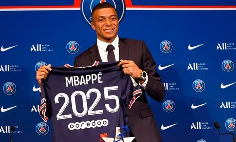 Biểu tượng Mbappe khuấy động bầu không khí điên rồ nhất tại Paris