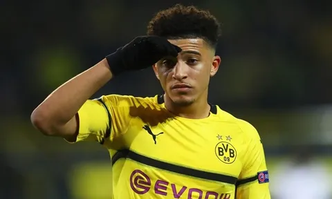 Dortmund đang quá nhỏ bé để "con giao long" Sancho vùng vẫy