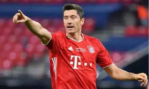 Bỏ qua Ronaldo, Lewandowski điểm mặt 5 tiền đạo xuất sắc nhất