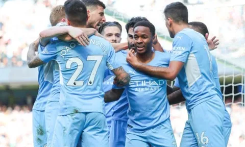 'Bỏ túi' hiện tượng, Man City bứt ra khỏi Liverpool