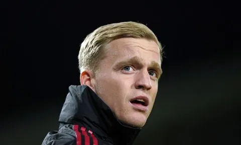 Bố vợ tương lai can thiệp, sao M.U gần cánh cửa rời Old Trafford