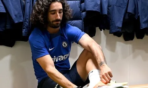 Bom tấn Chelsea khiến Neville cảm thấy choáng váng