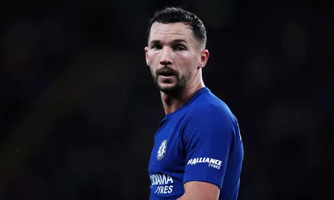 "Bom xịt" Chelsea đang làm gì tại Burnley?