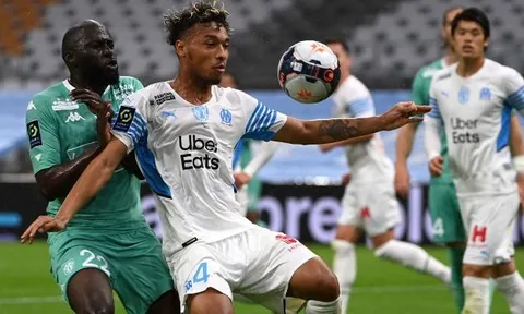 Boubacar Kamara - cỗ máy tắc bóng, món hời từ Ligue 1 để Man Utd săn đón