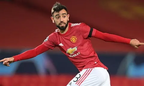 Bruno Fernandes nhìn ra được vấn đề, Solskjaer thì không