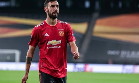 Man Utd đi tiếp, Bruno Fernandes chỉ thẳng điểm mạnh của AS Roma