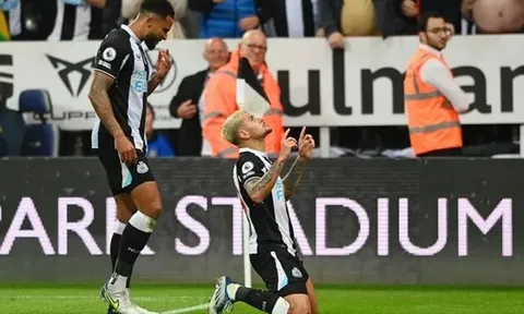 Bruno Guimaraes thêm lần xát muối Arsenal
