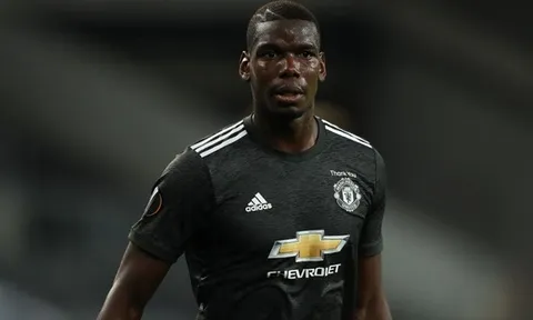 Huyền thoại M.U hoài nghi Pogba, chỉ ra tuyến giữa lý tưởng cho Ole