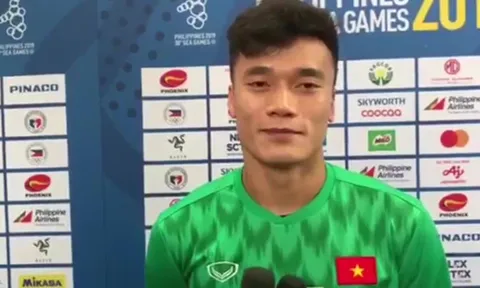Bùi Tiến Dũng e thẹn khi được động viên 'tươi lên em ơi'!