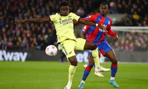 Bukayo Saka thể hiện ra sao trong ngày Arsenal đại bại?
