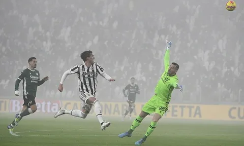 Bùng nổ trong năm 2022 sẽ giúp Vlahovic nhập hội cùng Mbappe, Haaland