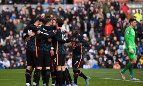 Bừng tỉnh sau giấc ngủ, Chelsea hủy diệt Burnley chớp nhoáng trong hiệp hai