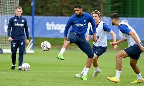 Buổi tập khác lạ của Chelsea khi không còn Thomas Tuchel