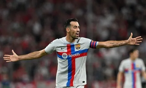 Busquets lên tiếng về tương lai