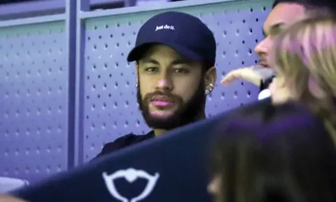 Neymar trở lại Tây Ban Nha, PSG 'tiếp tay' để Barca nổ siêu bom tấn