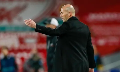 Cải tổ đội hình, Zidane gạt luôn "viên ngọc khó bảo" khỏi Real?