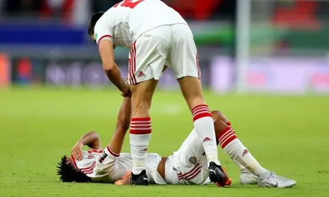 Cảm xúc trái ngược trong ngày UAE vỡ mộng World Cup