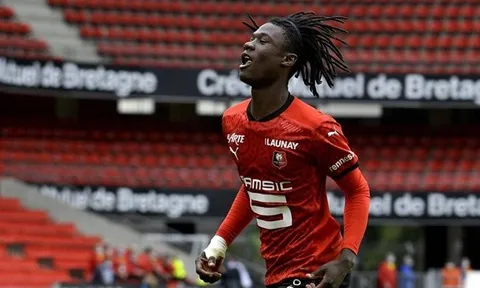 Man Utd nhận hung tin từ thương vụ Camavinga