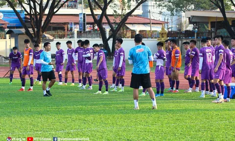 U23 Việt Nam bị "tra tấn" thể lực ở Campuchia