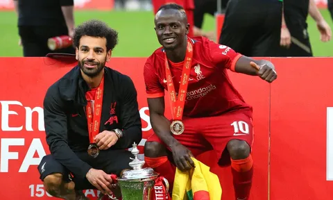 Cập bến Bayern, Mane vượt mặt Salah về mức thu nhập