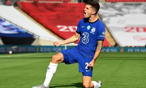 "Captain America" đặt bản thân vào thế khó tại Chelsea