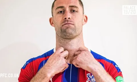 'Đá xoáy' Palace, khán giả Chelsea nói lời chuẩn mực về đội trưởng cũ