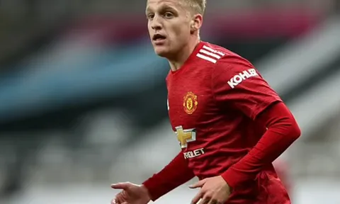 Barcelona nếm trái đắng từ sao Man Utd